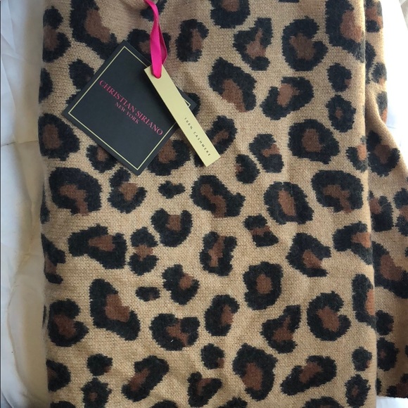 Leopard print scarf - Picture 1 of 3